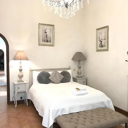 Apartamento Spacious French Flat Typical Balcony