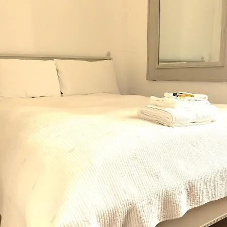 Apartamento Spacious French Flat Typical Balcony Antibes